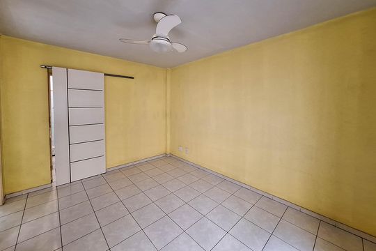 Sala de apartamento à venda com 2 quartos, 50m² em Barreto, Niterói