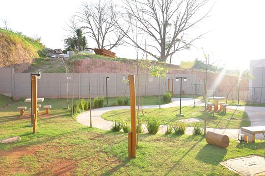Área comum - Praça de convivência de apartamento para alugar com 2 quartos, 50m² em Fazenda Caguaçu, São Paulo