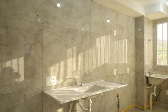 Cozinha de apartamento para alugar com 2 quartos, 50m² em Fazenda Caguaçu, São Paulo