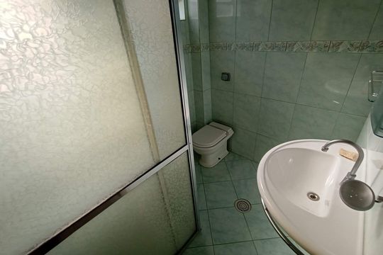 Banheiro 2 de casa à venda com 3 quartos, 310m² em Jardim da Gloria, São Paulo