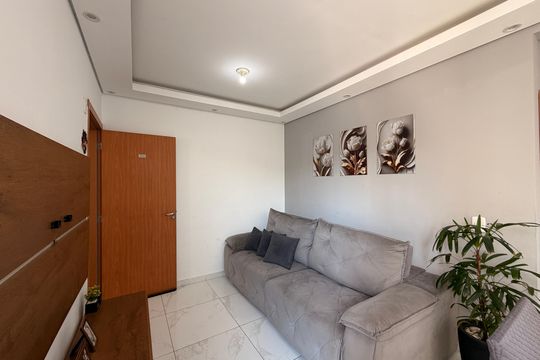 Sala de apartamento à venda com 2 quartos, 44m² em Poste, Jundiaí