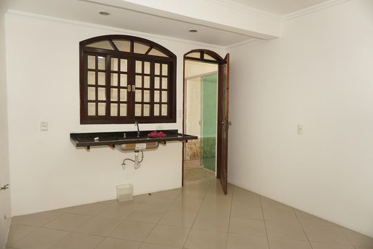 Cozinha de casa para alugar com 4 quartos, 150m² em Jardim Sao Luiz, Embu das Artes