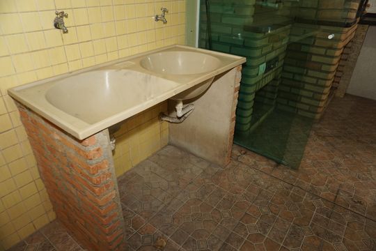 Lavanderia de casa para alugar com 4 quartos, 150m² em Jardim Sao Luiz, Embu das Artes