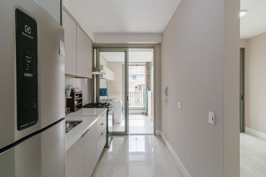 Cozinha de apartamento à venda com 2 quartos, 85m² em Indianópolis, São Paulo