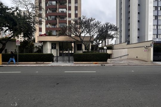 Fachada de apartamento para alugar com 3 quartos, 120m² em Brooklin Novo, São Paulo