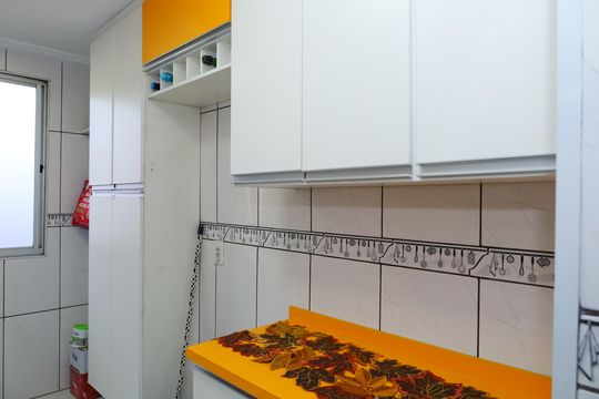Cozinha de apartamento para alugar com 2 quartos, 47m² em Itaquera, São Paulo