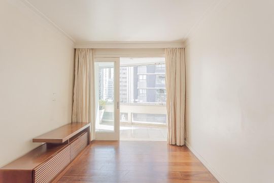 Sala de apartamento para alugar com 2 quartos, 118m² em Cerqueira César, São Paulo
