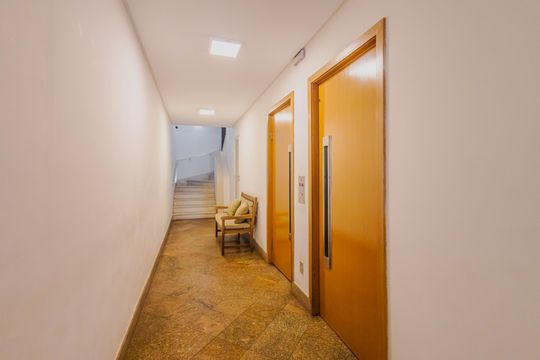 Hall social de apartamento para alugar com 2 quartos, 118m² em Cerqueira César, São Paulo