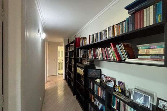 Corredor de apartamento à venda com 4 quartos, 185m² em Jardim Europa, São Paulo