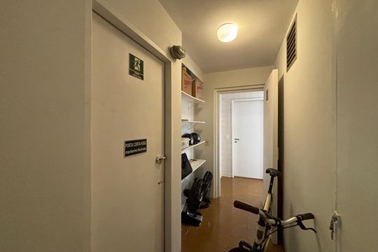 Serviço de apartamento à venda com 4 quartos, 185m² em Jardim Europa, São Paulo