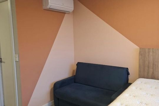 Sala de kitnet/studio para alugar com 1 quarto, 26m² em Cidade Baixa, Porto Alegre