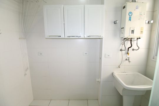 Área de Serviço de apartamento para alugar com 3 quartos, 103m² em Vila Adyana, São José dos Campos