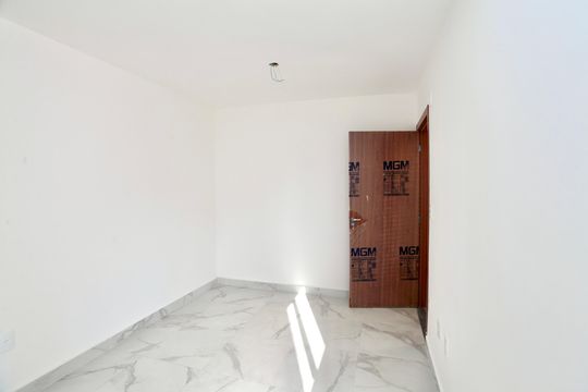 Sala de apartamento para alugar com 2 quartos, 45m² em Praia, Contagem