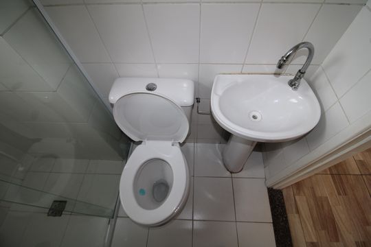 Banheiro de apartamento à venda com 2 quartos, 50m² em Jardim Cachoeira, São Paulo