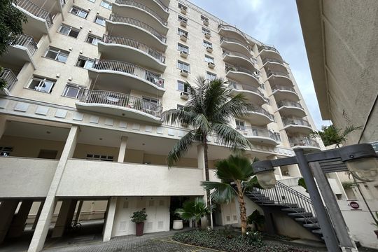 Fachada do bloco de apartamento à venda com 2 quartos, 61m² em Méier, Rio de Janeiro