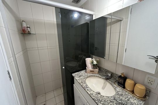 Banheiro Social de apartamento à venda com 2 quartos, 61m² em Méier, Rio de Janeiro