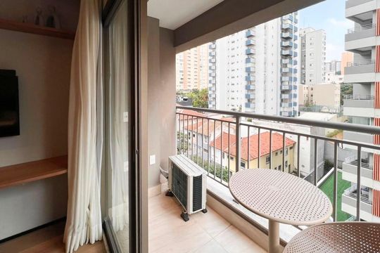 Varanda de kitnet/studio para alugar com 1 quarto, 31m² em Perdizes, São Paulo