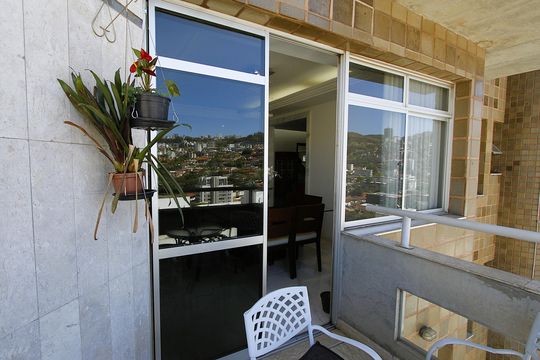 Varanda da Sala de apartamento à venda com 4 quartos, 162m² em Vila Paris, Belo Horizonte