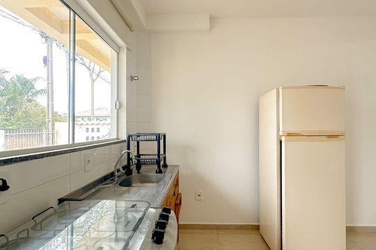 Cozinha de apartamento para alugar com 1 quarto, 46m² em Ingleses do Rio Vermelho, Florianópolis