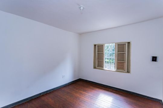 Quarto 1 de casa para alugar com 2 quartos, 80m² em Jardim Libano, São Paulo