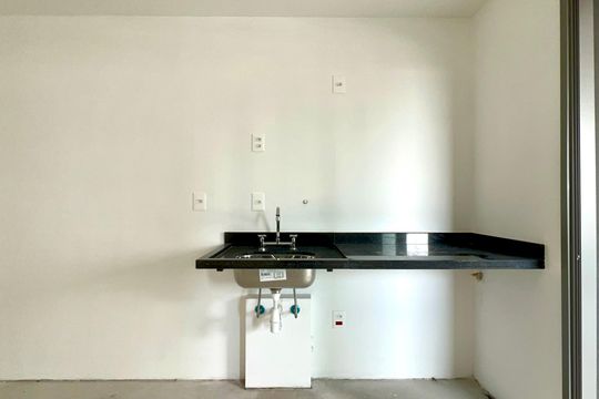Cozinha de apartamento à venda com 2 quartos, 56m² em Vila Anglo Brasileira, São Paulo