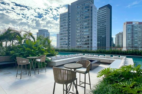 Piscina de apartamento à venda com 2 quartos, 56m² em Vila Anglo Brasileira, São Paulo