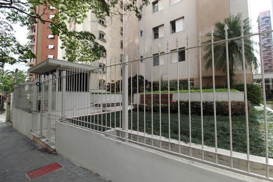 Fachada de apartamento para alugar com 3 quartos, 98m² em Itaim Bibi, São Paulo