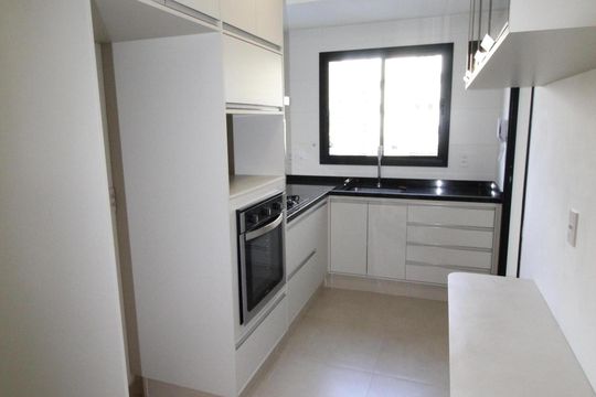 Cozinha de apartamento para alugar com 3 quartos, 120m² em Vila Ema, São José dos Campos