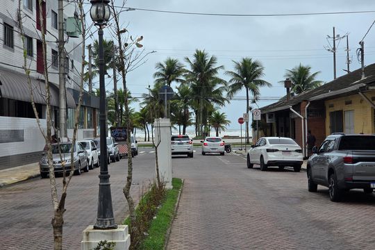 Vista da Rua de apartamento para alugar com 1 quarto, 48m² em Boqueirão, Praia Grande