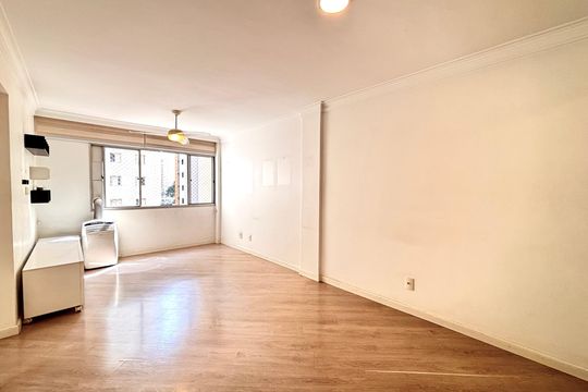 Sala de apartamento à venda com 2 quartos, 71m² em Indianópolis, São Paulo