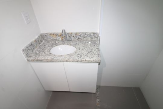 Banheiro de kitnet/studio à venda com 1 quarto, 29m² em Santana, São Paulo