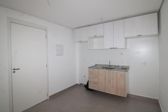 Sala / Cozinha de kitnet/studio à venda com 1 quarto, 29m² em Santana, São Paulo