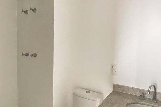 Banheiro da Suíte de apartamento à venda com 1 quarto, 34m² em Vila Guilhermina, São Paulo