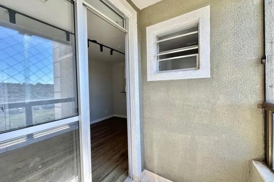 Varanda de apartamento para alugar com 2 quartos, 55m² em Cabral, Contagem