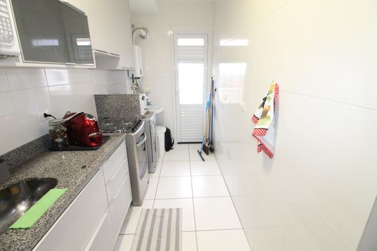 Cozinha de apartamento para alugar com 2 quartos, 76m² em Parque Industrial, São José dos Campos