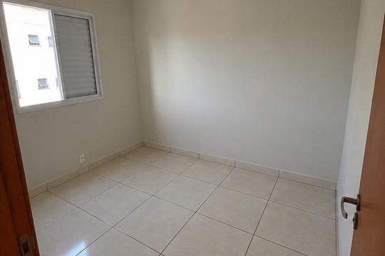 Quarto de apartamento para alugar com 2 quartos, 48m² em Shopping Park, Uberlândia