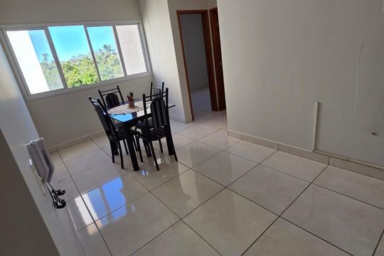 Sala de apartamento para alugar com 2 quartos, 48m² em Shopping Park, Uberlândia
