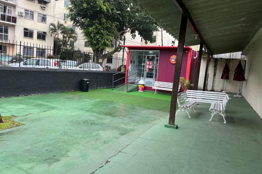 Área externa de apartamento para alugar com 1 quarto, 40m² em Taquara, Rio de Janeiro