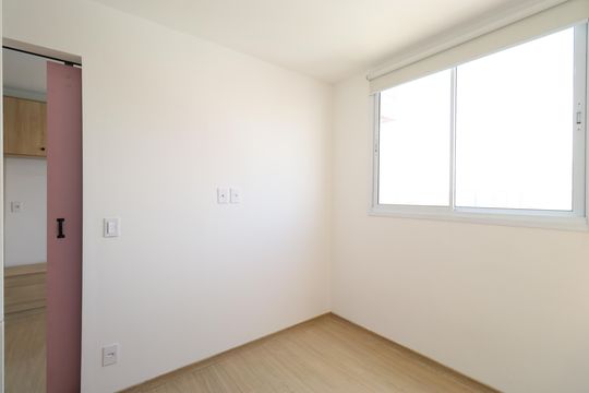 Quarto de apartamento à venda com 1 quarto, 30m² em Parque Industrial Tomas Edson, São Paulo