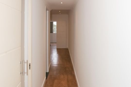 Corredor de entrada de apartamento à venda com 2 quartos, 82m² em Lapa, São Paulo