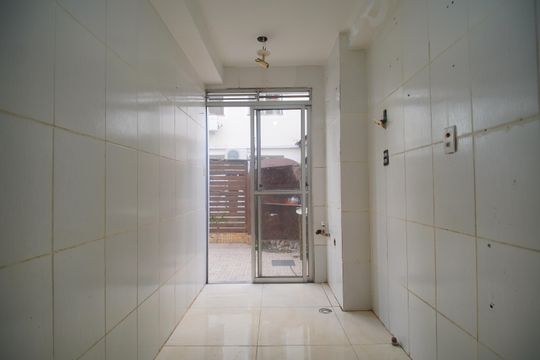 Cozinha de apartamento à venda com 2 quartos, 48m² em Santos Dumont, São Leopoldo