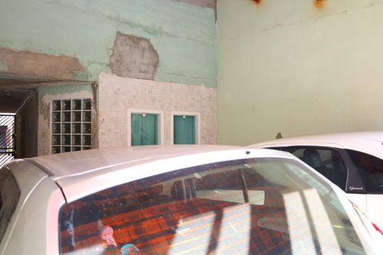 Garagem de casa à venda com 3 quartos, 100m² em Parada Xv de Novembro, São Paulo