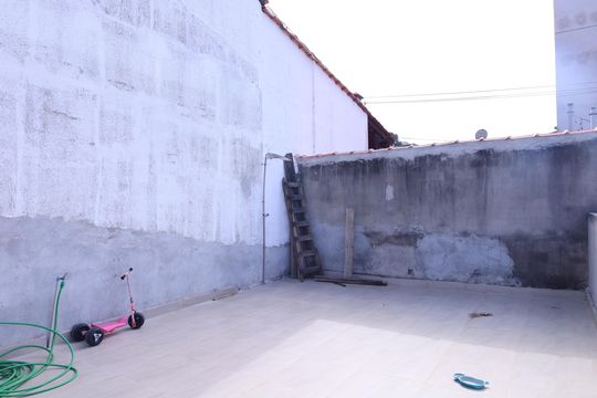 Quintal de casa à venda com 3 quartos, 100m² em Parada Xv de Novembro, São Paulo