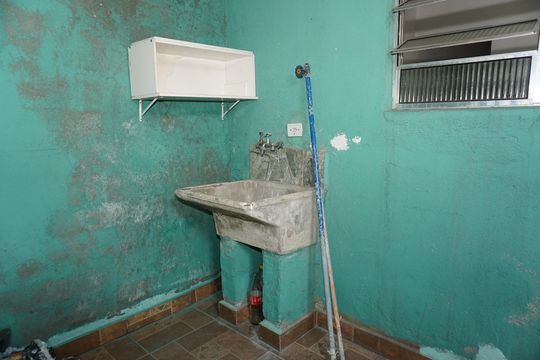Lavanderia de casa para alugar com 2 quartos, 70m² em Parque Fernanda, Embu das Artes