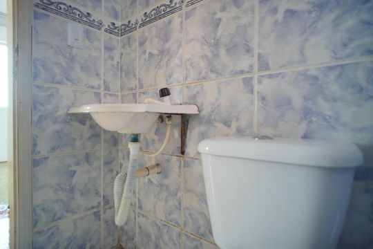 Banheiro Corredor de apartamento à venda com 2 quartos, 86m² em Santa Rosa de Lima, Porto Alegre