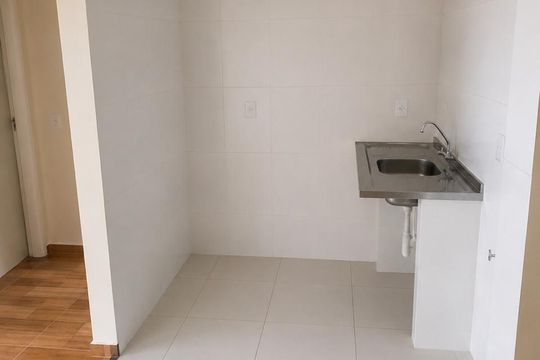 Cozinha de apartamento à venda com 2 quartos, 40m² em Jardim Maringa, São Paulo