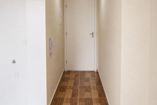 Corredor de apartamento à venda com 2 quartos, 40m² em Jardim Maringa, São Paulo