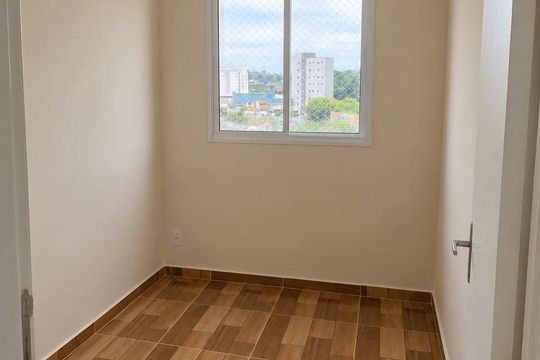 Quarto de apartamento à venda com 2 quartos, 40m² em Jardim Maringa, São Paulo
