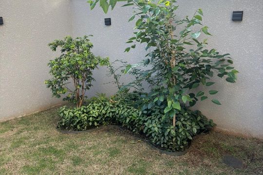 Quintal de casa de condomínio à venda com 3 quartos, 150m² em Alphaville, Santana de Parnaíba