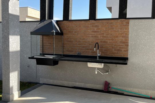 Área externa de casa de condomínio à venda com 3 quartos, 150m² em Alphaville, Santana de Parnaíba
